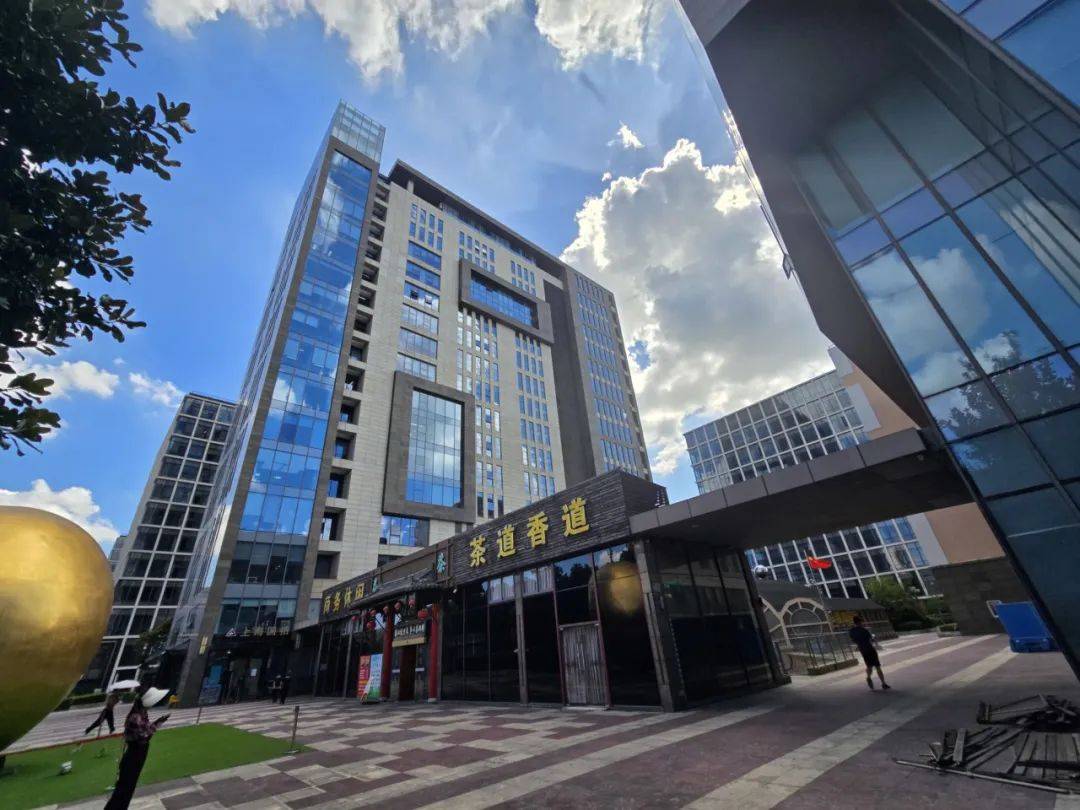 探索上海云顶国际,都市天际线上的璀璨明珠✅✅✅上海云顶国际商业广场有多少层 探索上海云顶国际,都市天际线上的璀璨明珠✅✅✅上海云顶国际商业广场有多少层